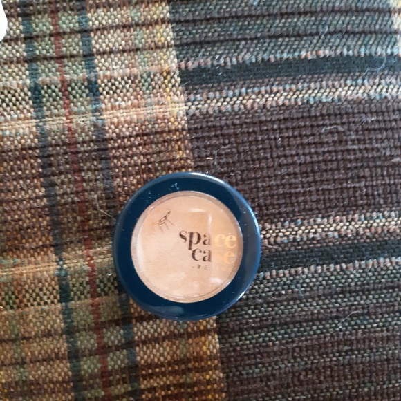 Ipsy Bag with four items - Picture 4 of 6